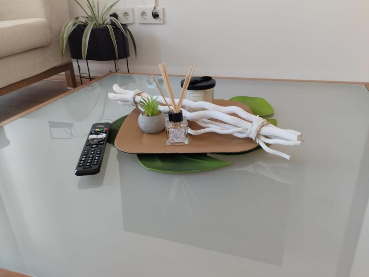 Apartman Zagreb , With Balcony And Free Parking Esterno foto