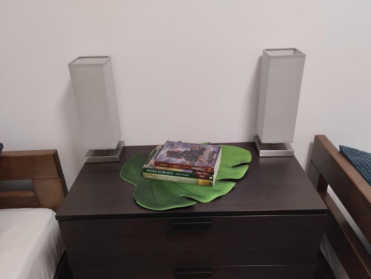 Apartman Zagreb , With Balcony And Free Parking Esterno foto