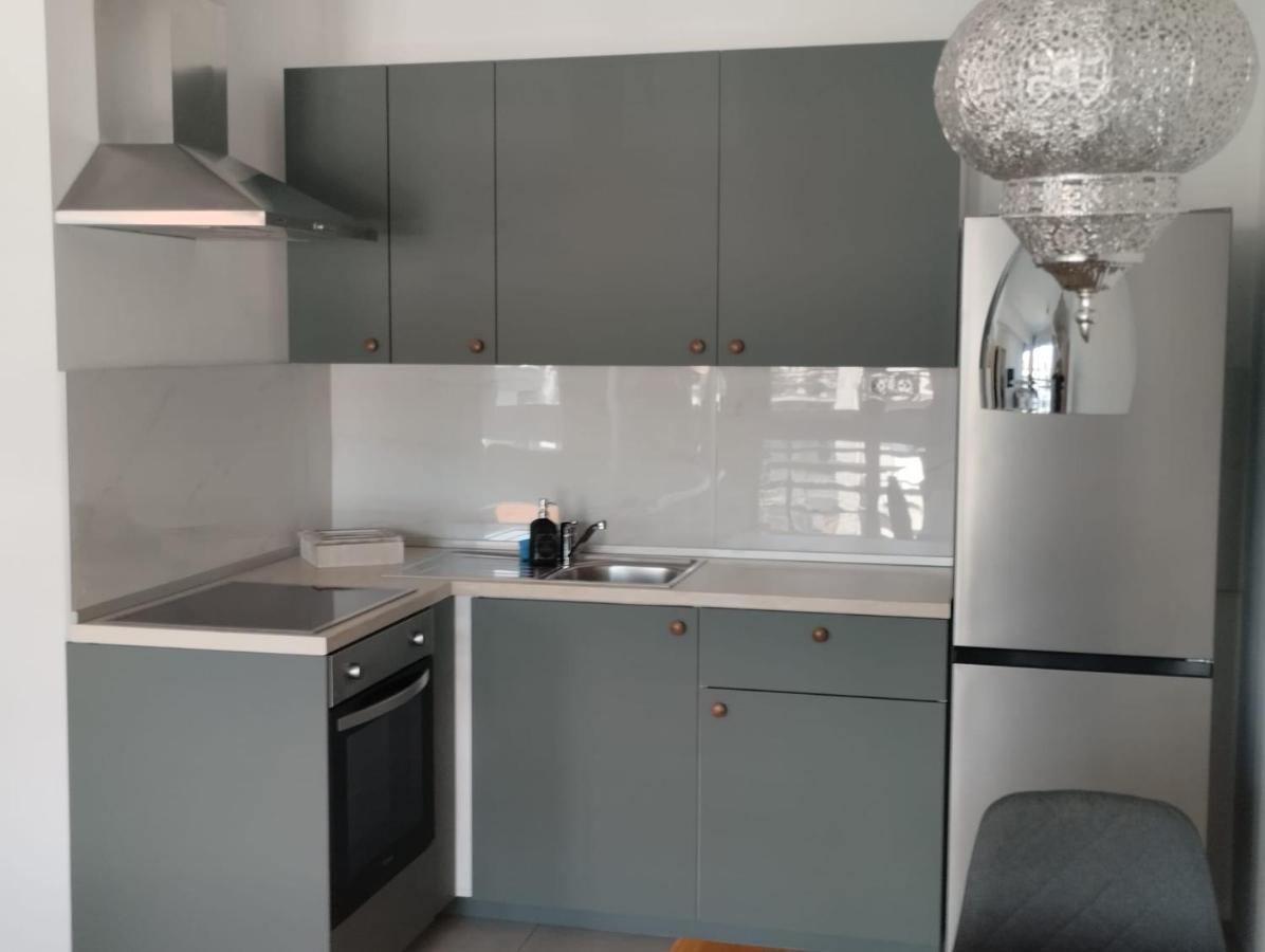 Apartman Zagreb , With Balcony And Free Parking Esterno foto
