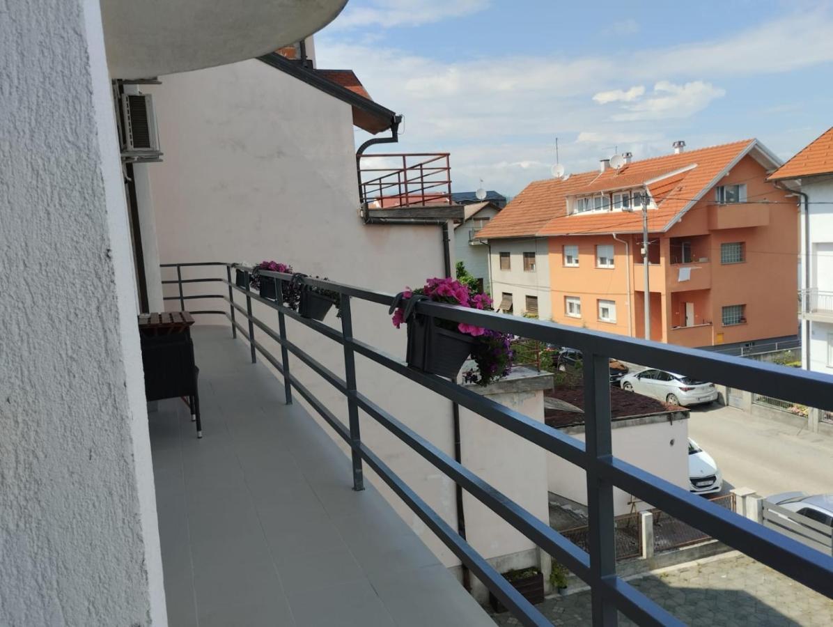 Apartman Zagreb , With Balcony And Free Parking Esterno foto