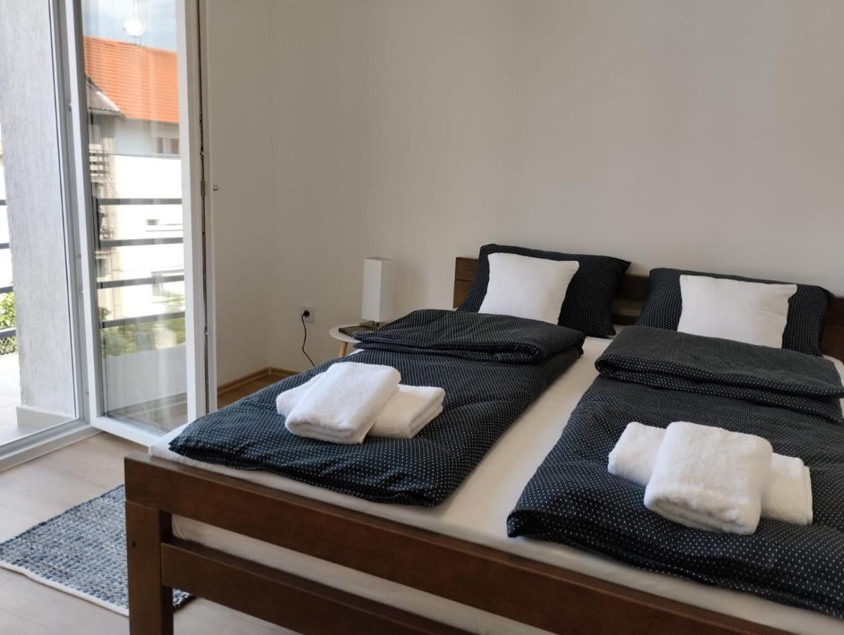 Apartman Zagreb , With Balcony And Free Parking Esterno foto