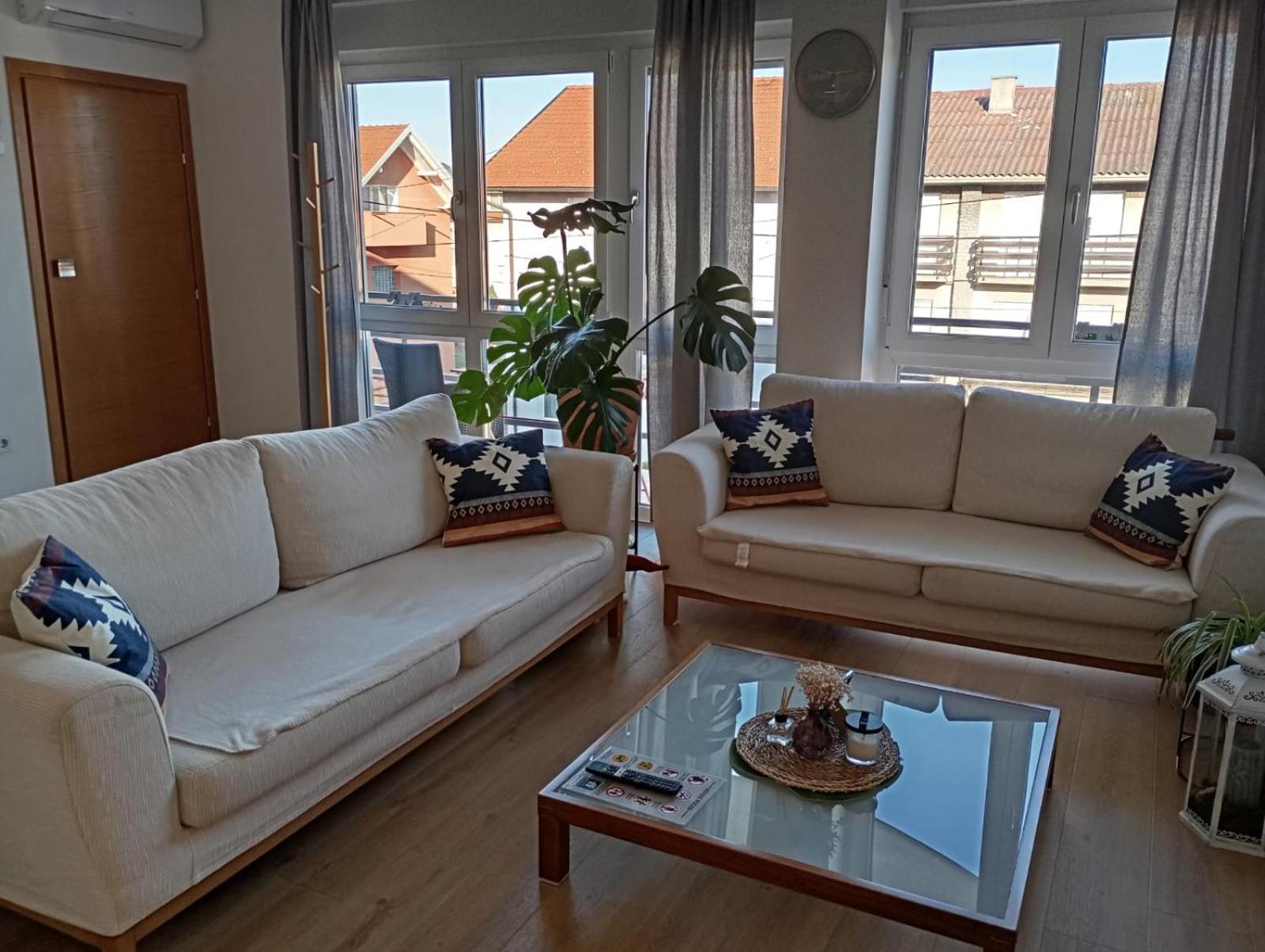Apartman Zagreb , With Balcony And Free Parking Esterno foto